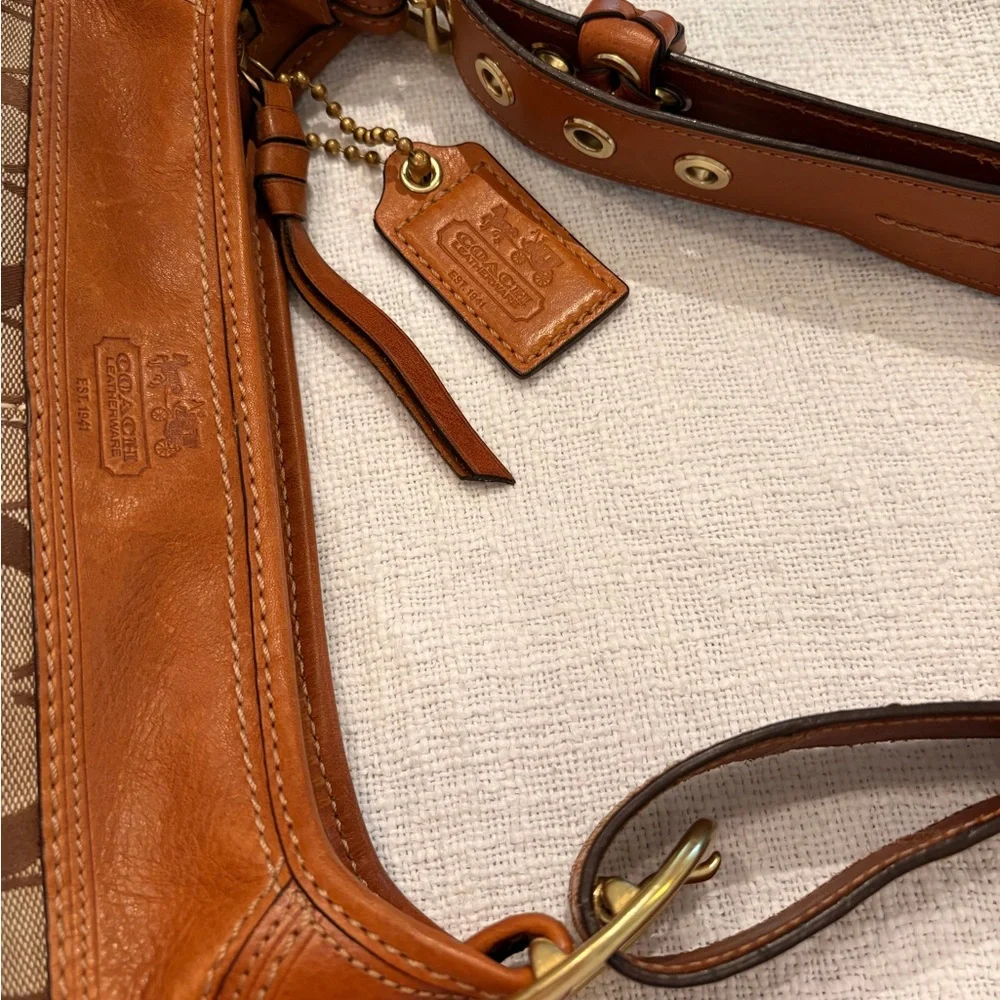 Coach Bleeker Bucket Signature Jacquard Shoulder Crossbody 1941 Upgrades Plus 👜